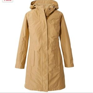 Llbean women’s raincoat primaloft-lined size MP